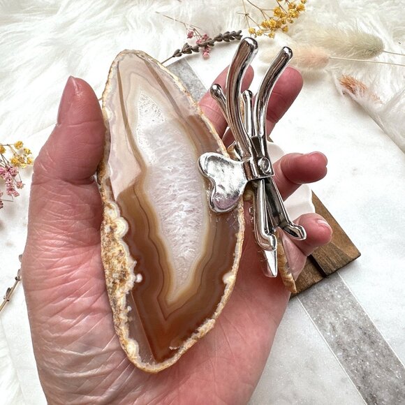 Beautiful Agate Butterfly | Agate Slices | Agate Butterfly Figurine - Picture 5 of 8